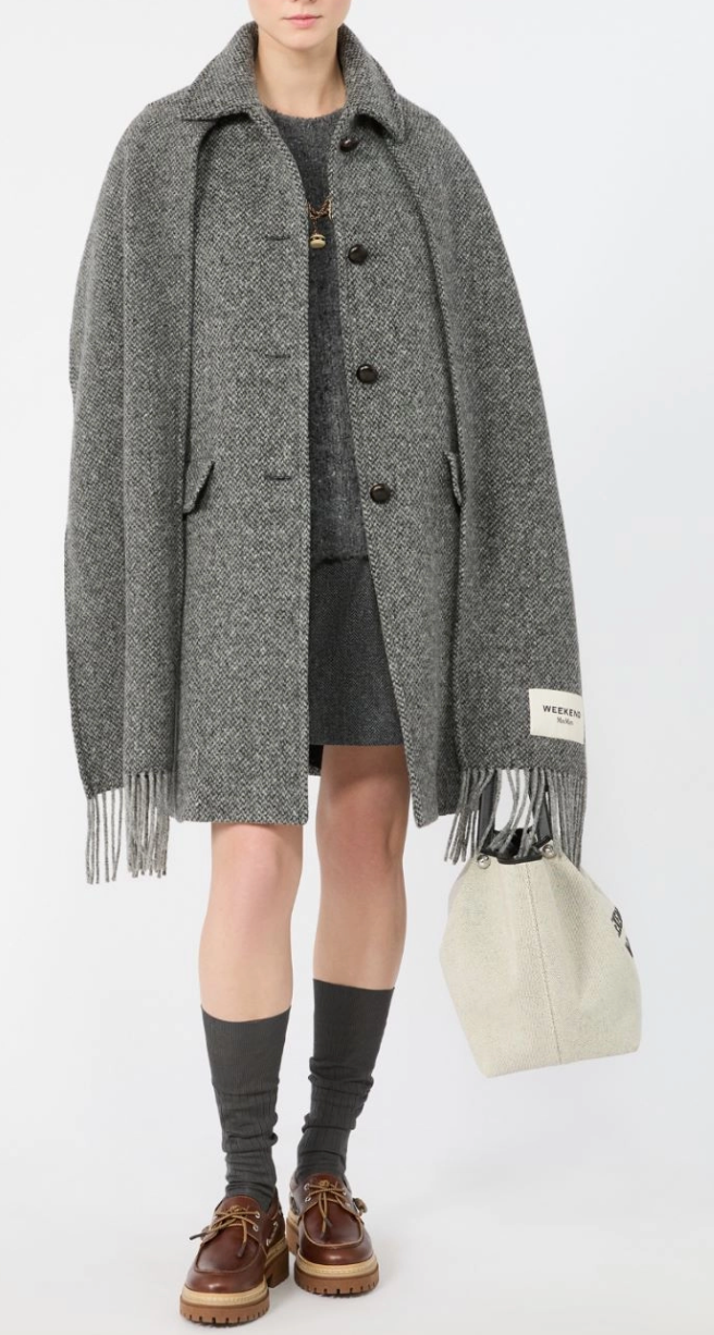Cappotto midi monopetto con maxi scarpa